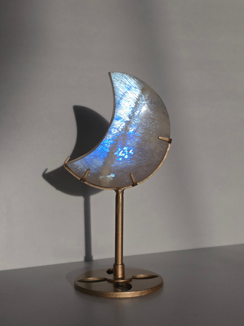 Moonstone Moon with Stand | 1