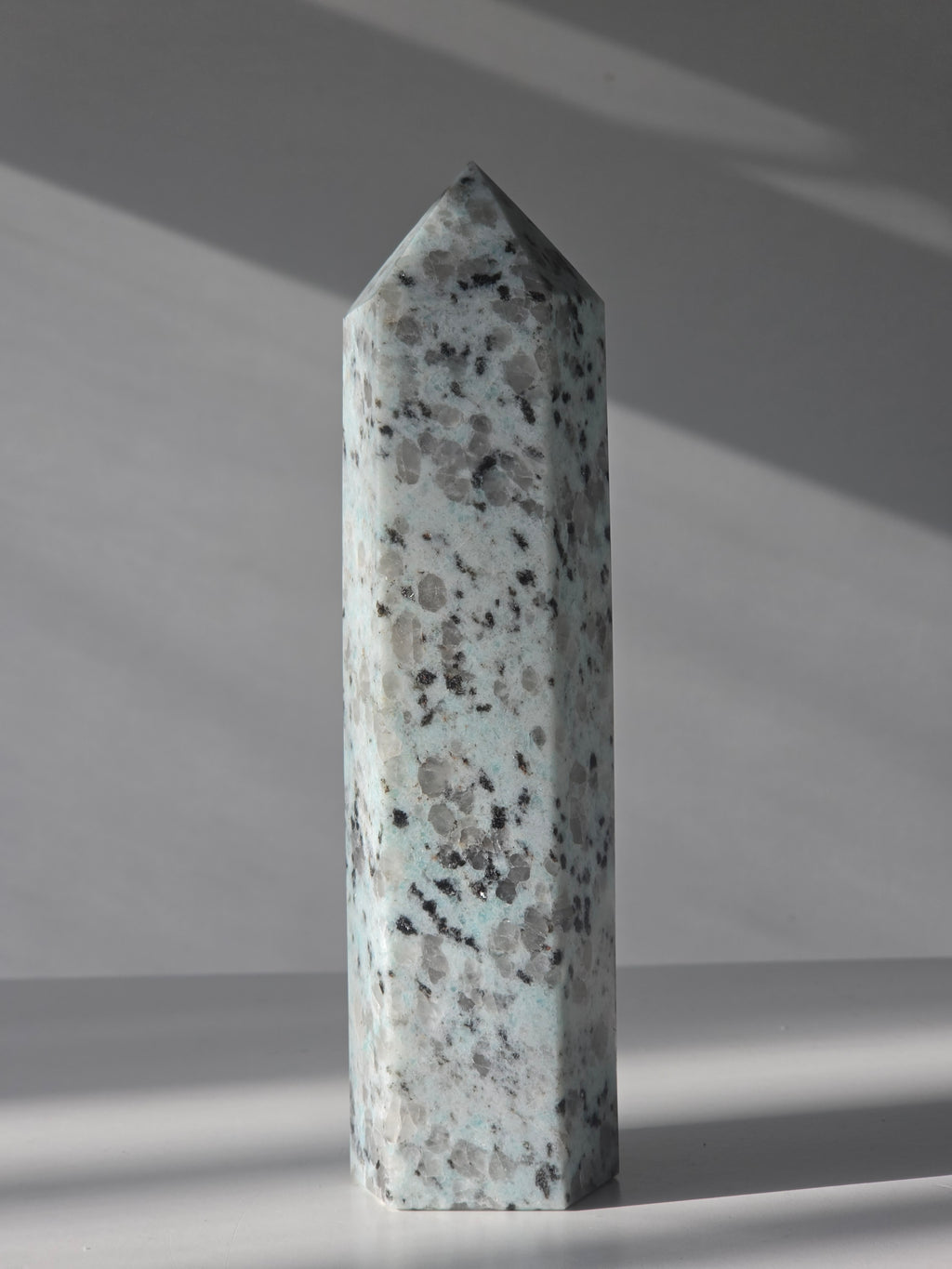 Kiwi Jasper Tower
Crystal Tower
Luxury Crystal Décor
Statement Crystal Piece
Stone and Bloom
On Trend
Coastal Vibe