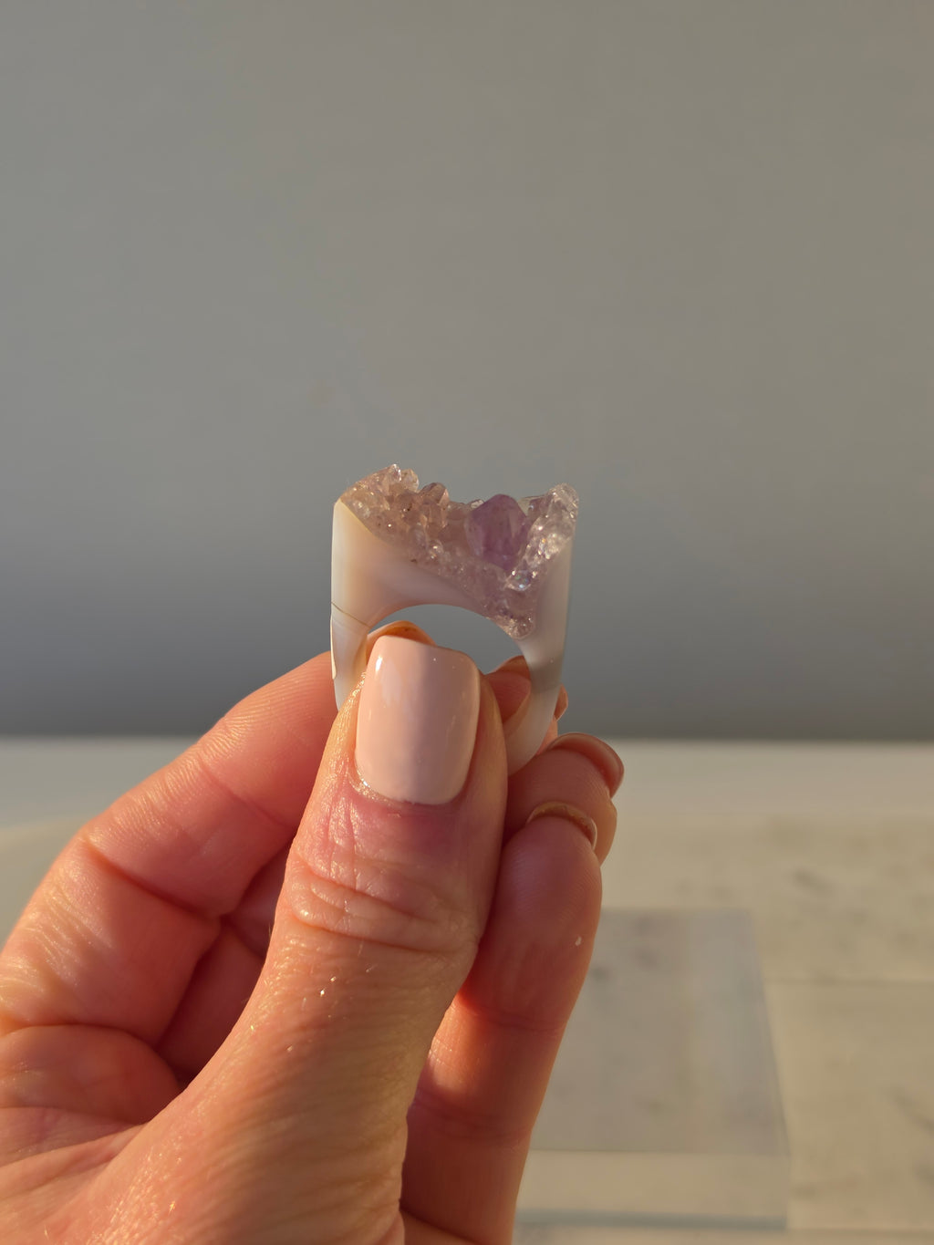 Carved Amethyst Ring|2