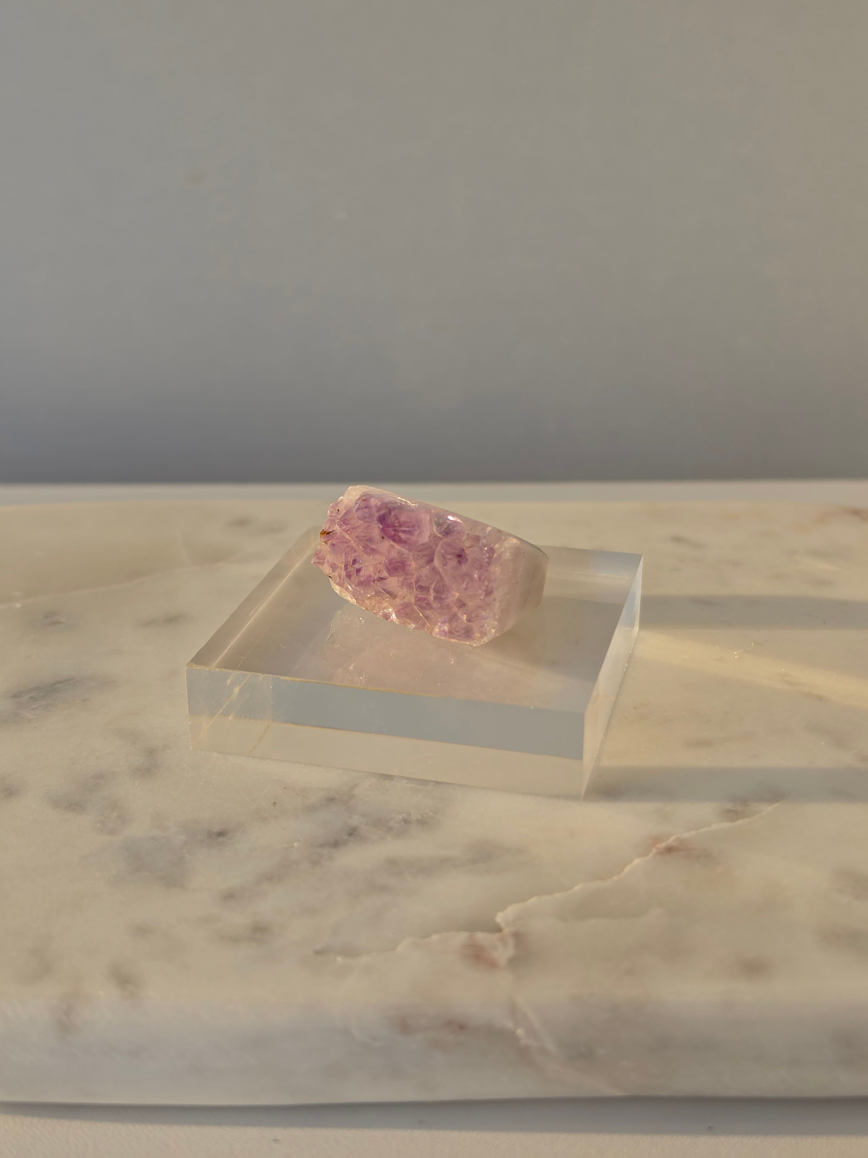 Carved Amethyst Ring|1