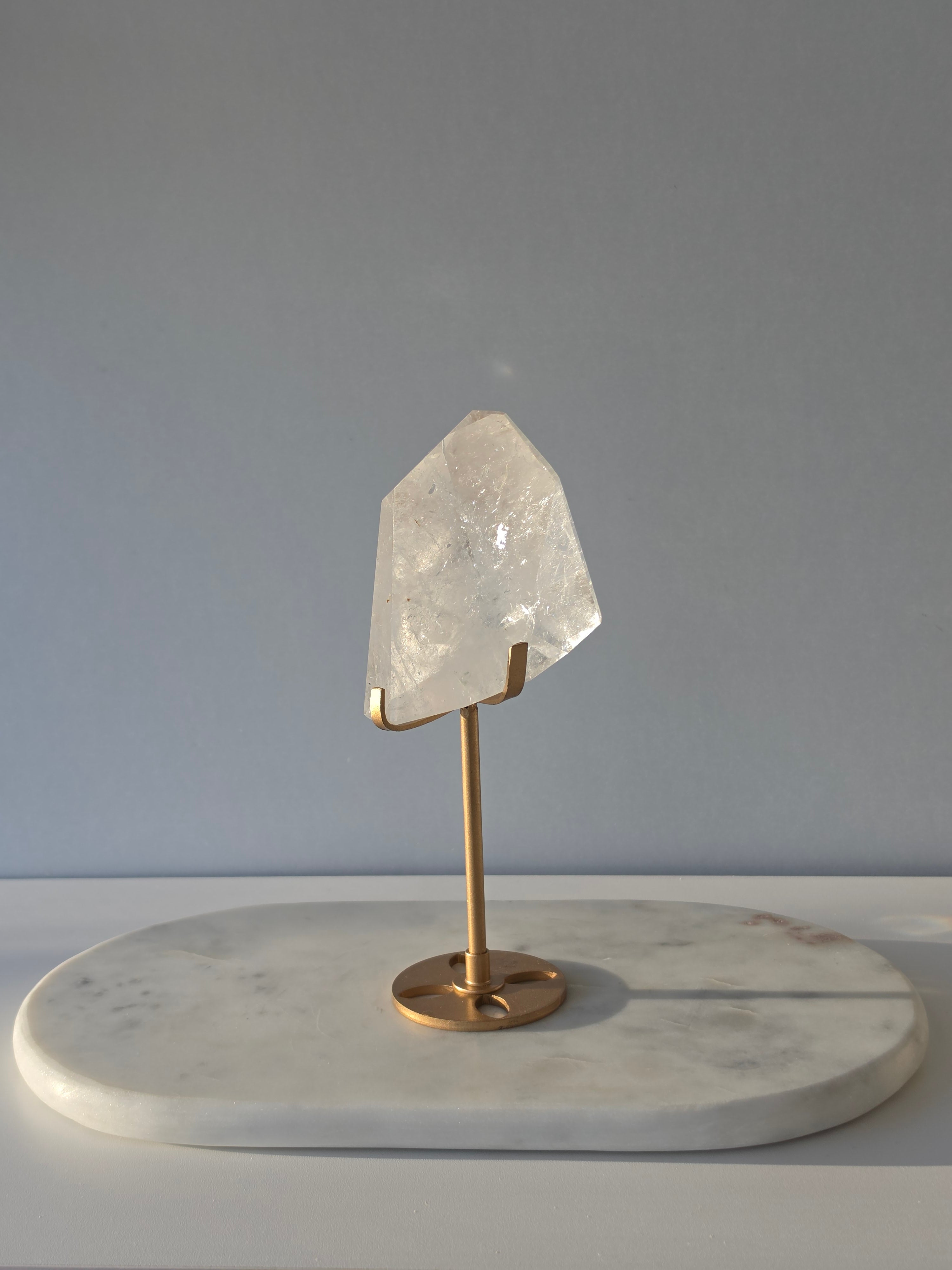 Premium natural Clear Quartz freeform crystal with exceptional clarity, ethically sourced and curated by Stone & Bloom.
Crystals good for mental clarity and clear thinking, Support focus, concentration, and intention setting.